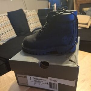 Timberland Black Lace-Up Ankle Boots